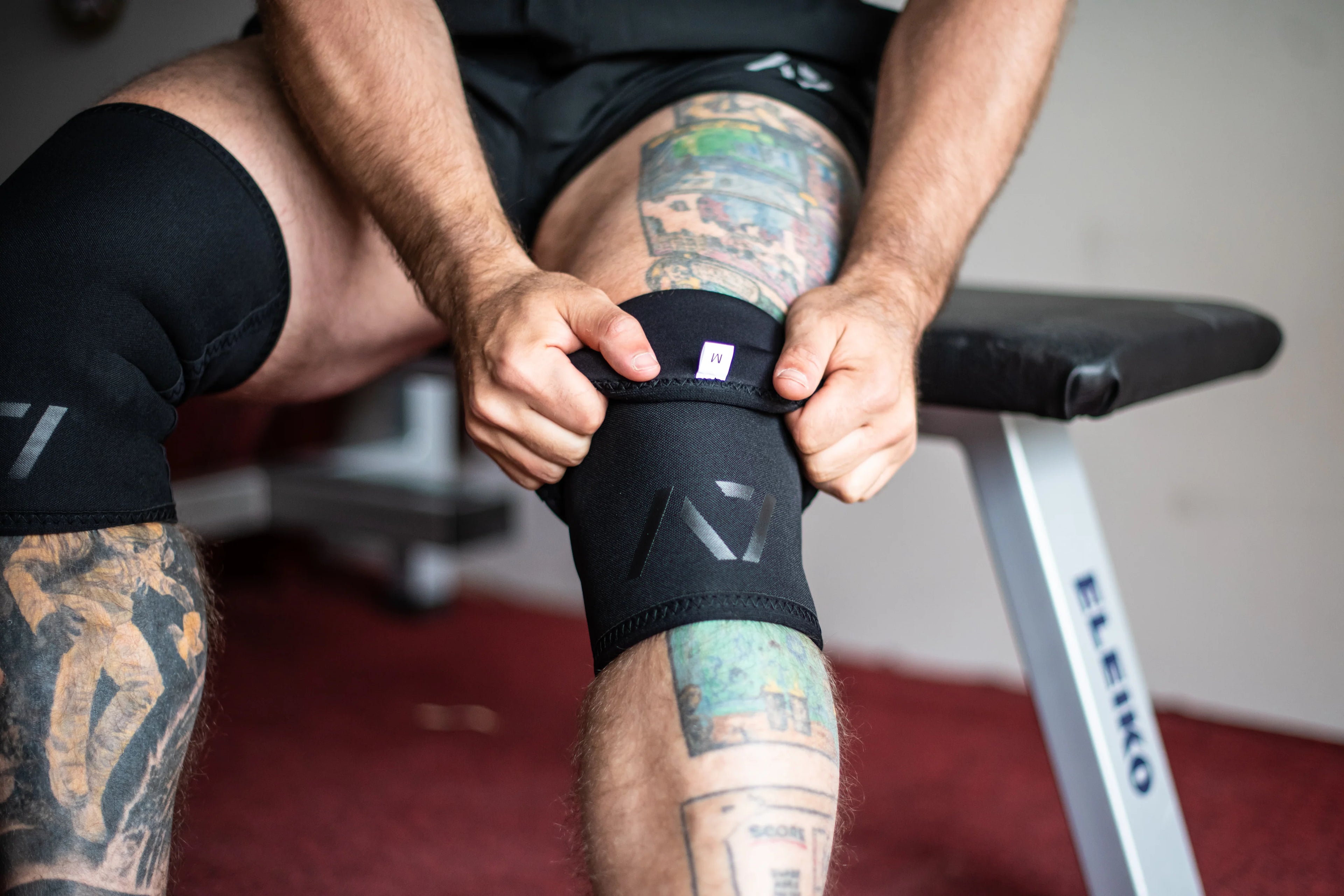 A7 Cone Knee Sleeves - Black