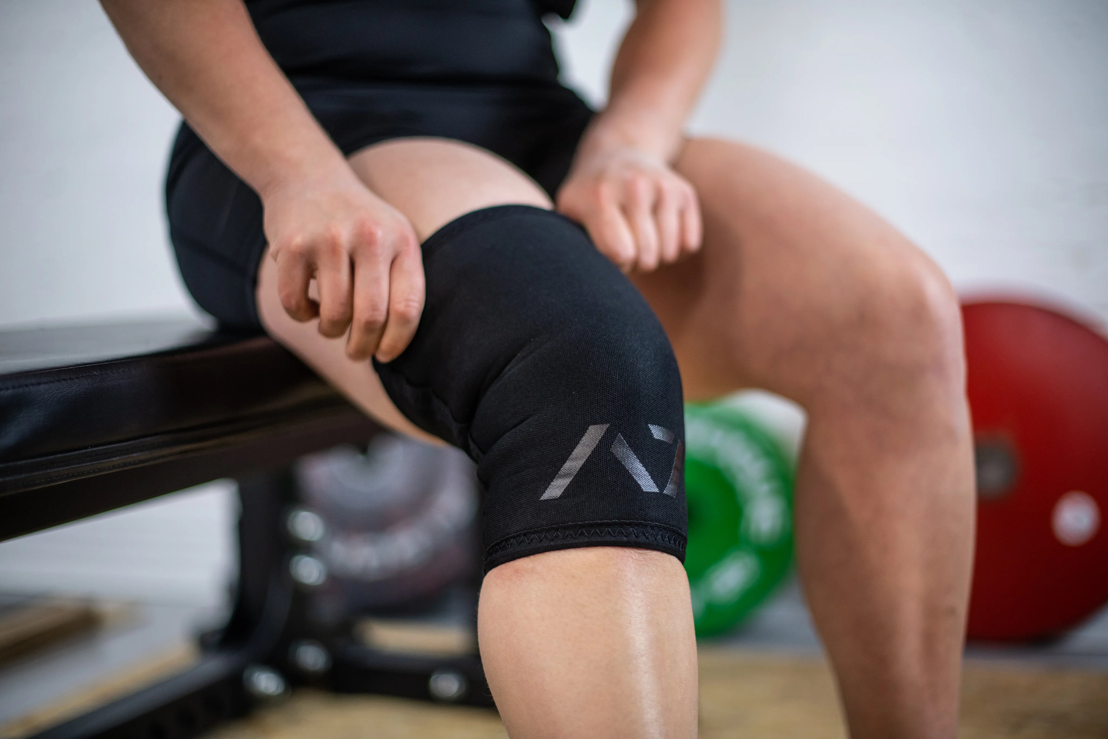 A7 Cone Knee Sleeves - Black